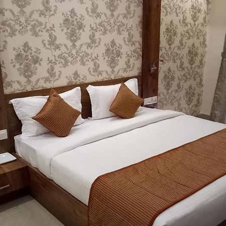 Swati Svasti 3B Hotel Dwarka  Exterior photo