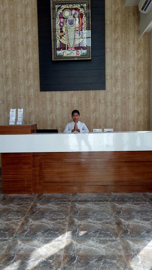 Swati Svasti 3B Hotel Dwarka  Exterior photo